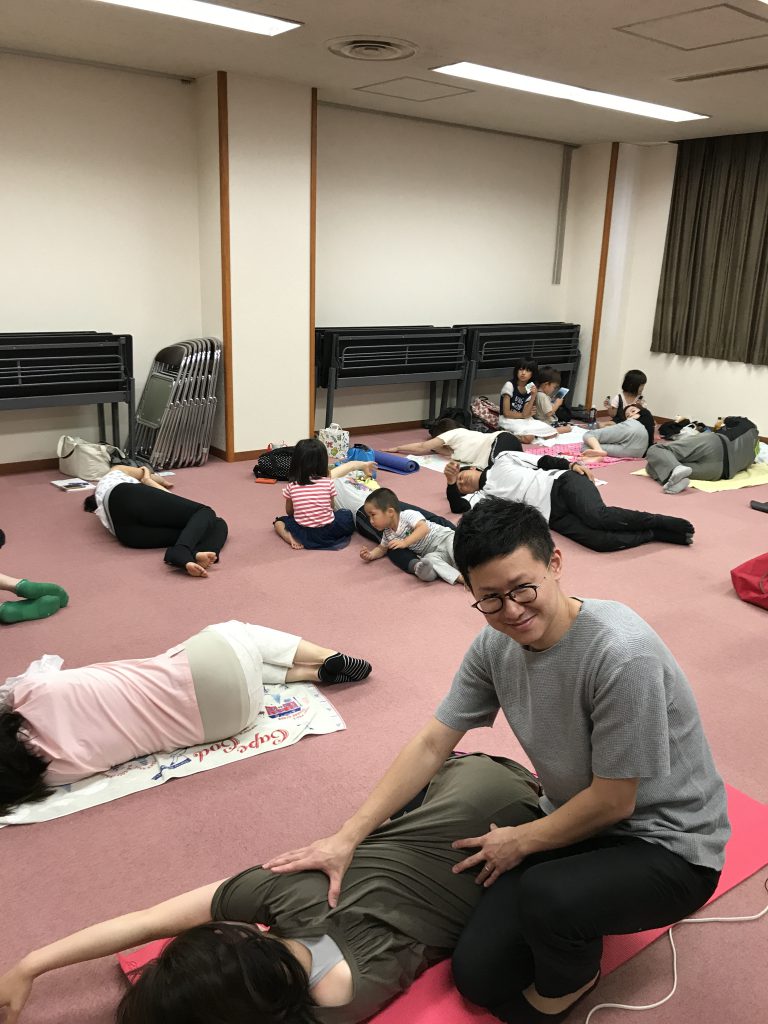 明日は、骨盤講座に行って来まーす！